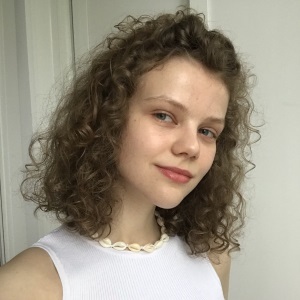 Арина Архарова